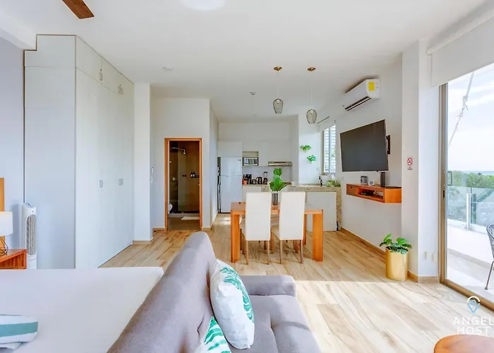 Apartamento Ocean-view W Gym, Pool & Balcony *