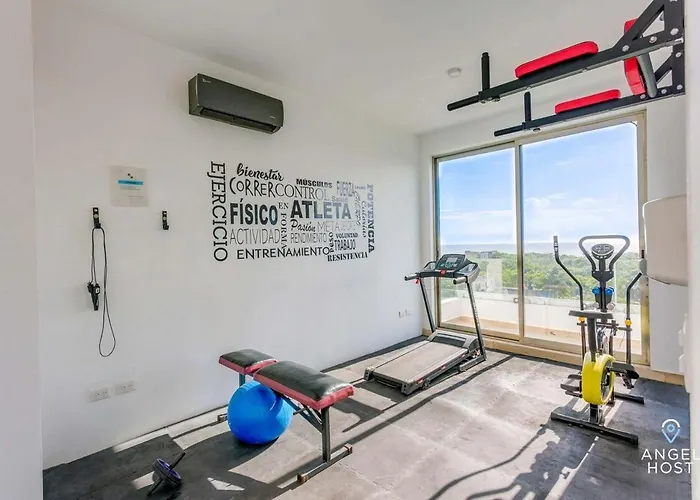 Apartamento Ocean-view W Gym, Pool & Balcony *